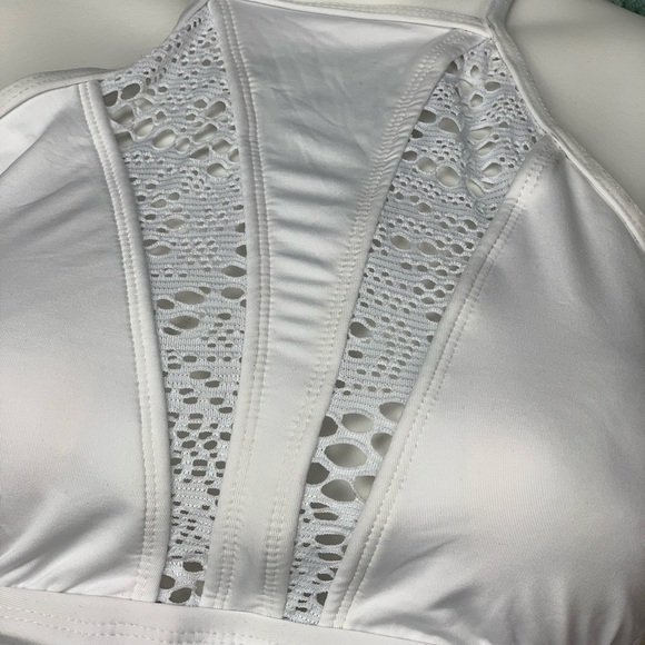MOSSIMO white bikini top read details - Picture 3 of 6